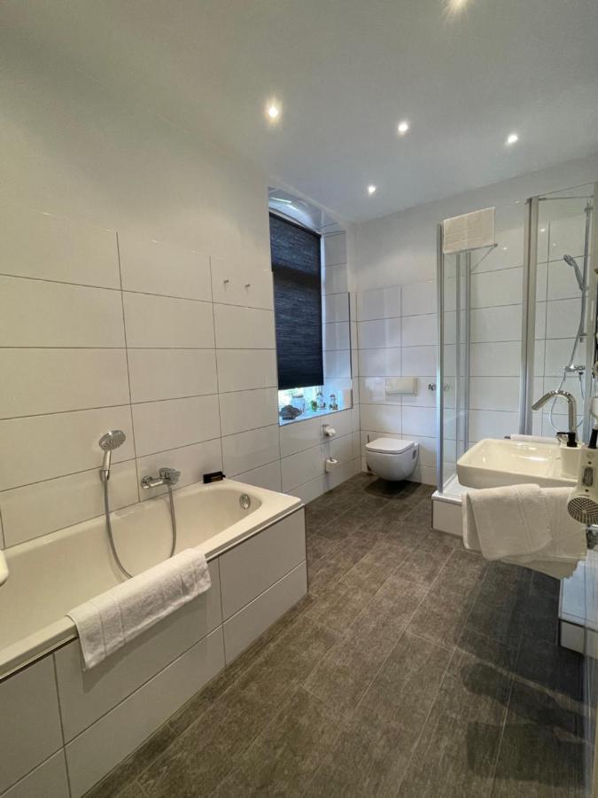 Hotel Lingemann Wallenhorst Bagian luar foto